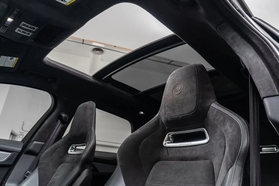 2023 Jaguar F-Pace SVR - Image 14 of 15