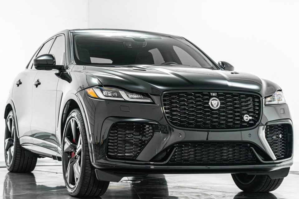 2023 Jaguar F-Pace SVR - Image 2 of 15