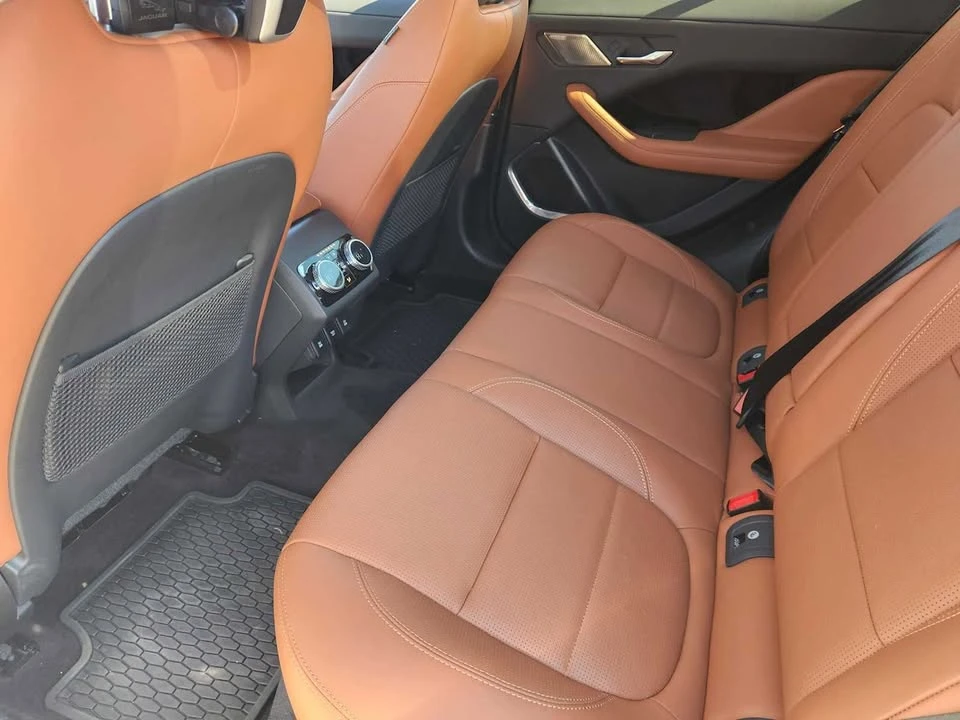 2023 Jaguar F-Pace - Image 9 of 9