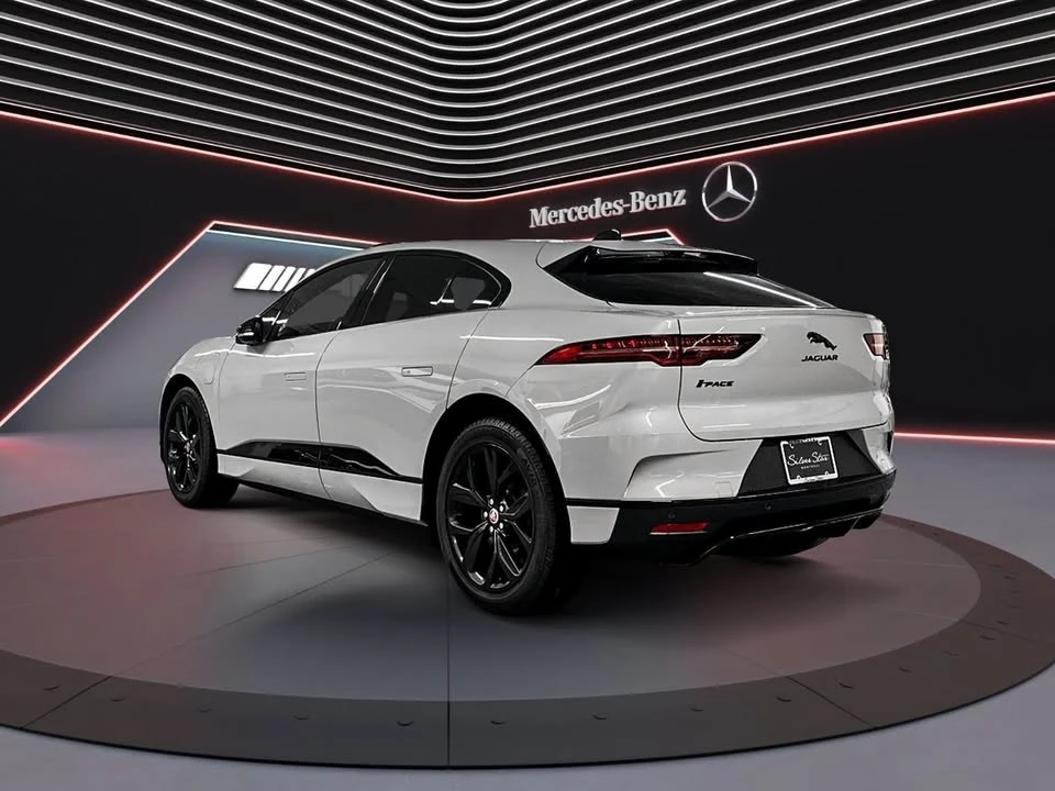 2023 Jaguar I-Pace - Image 13 of 20