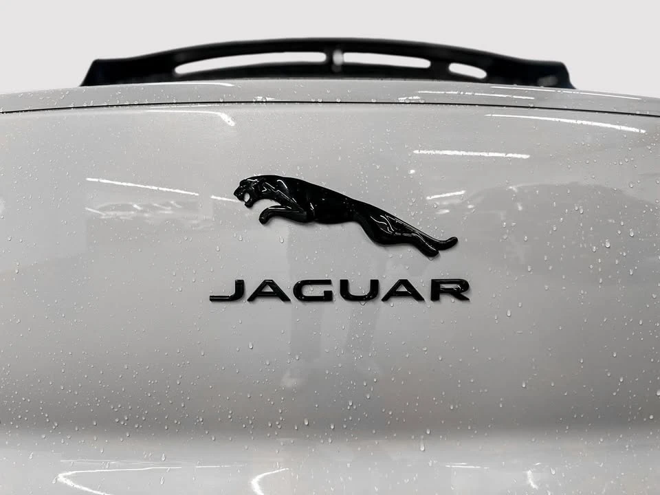 2023 Jaguar I-Pace - Image 15 of 20