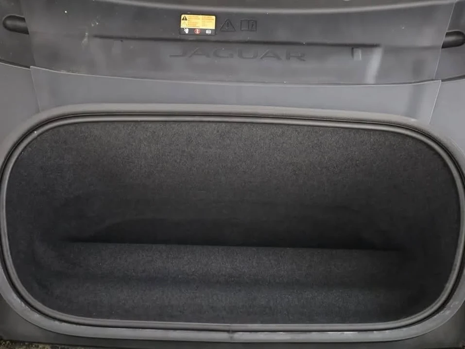 2023 Jaguar I-Pace - Image 3 of 20