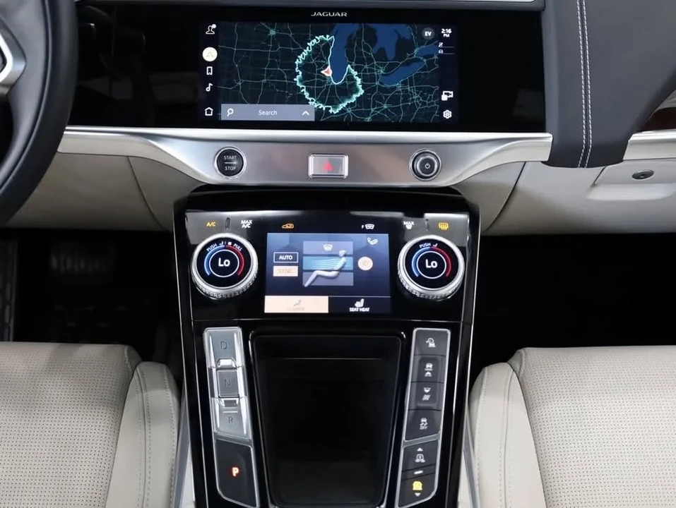 2023 Jaguar I-Pace - Image 14 of 20