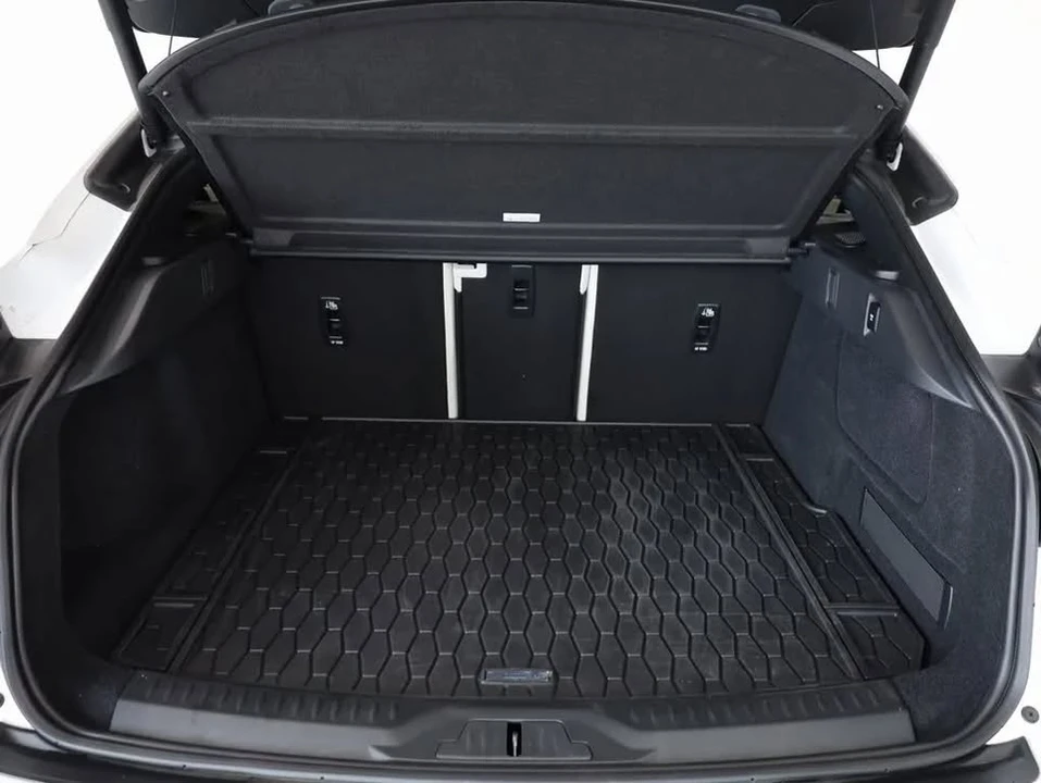 2023 Jaguar I-Pace - Image 19 of 20