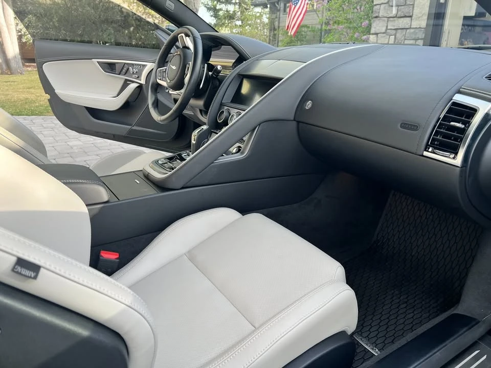 2023 Jaguar F-Type 2nd Gen - Image 10 of 15