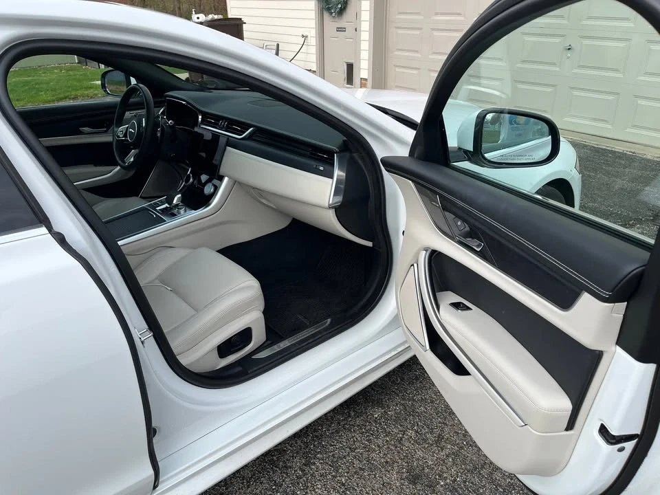 2023 Jaguar X260 XF - Image 7 of 12