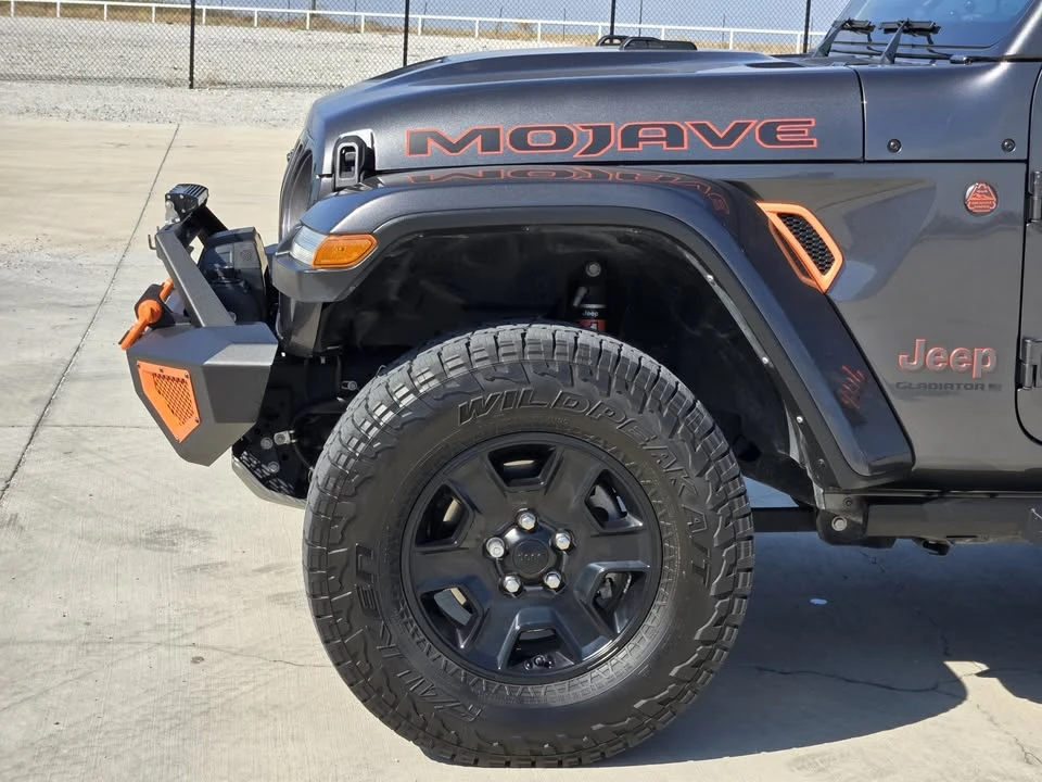 2023 Jeep JT Gladiator - Image 4 of 17