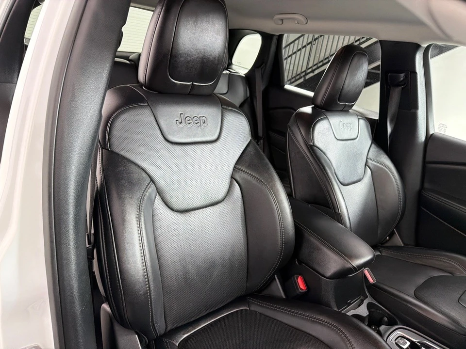 2023 Jeep - Image 25 of 27