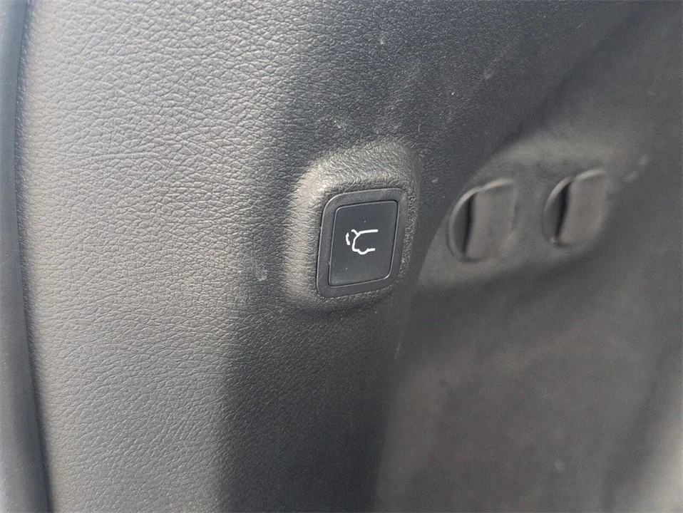 2023 Jeep KL Cherokee - Image 11 of 12
