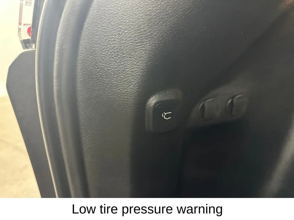 2023 Jeep KL Cherokee - Image 28 of 31