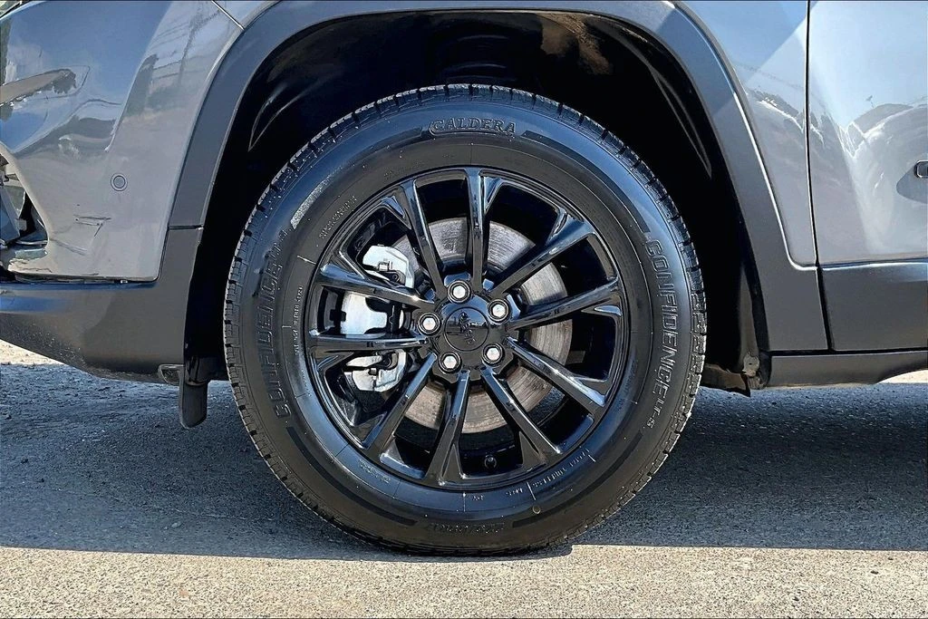 2023 Jeep KL Cherokee - Image 12 of 31