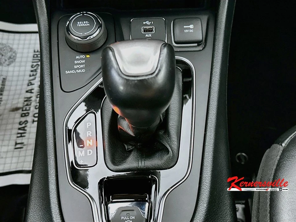 2023 Jeep KL Cherokee - Image 16 of 24