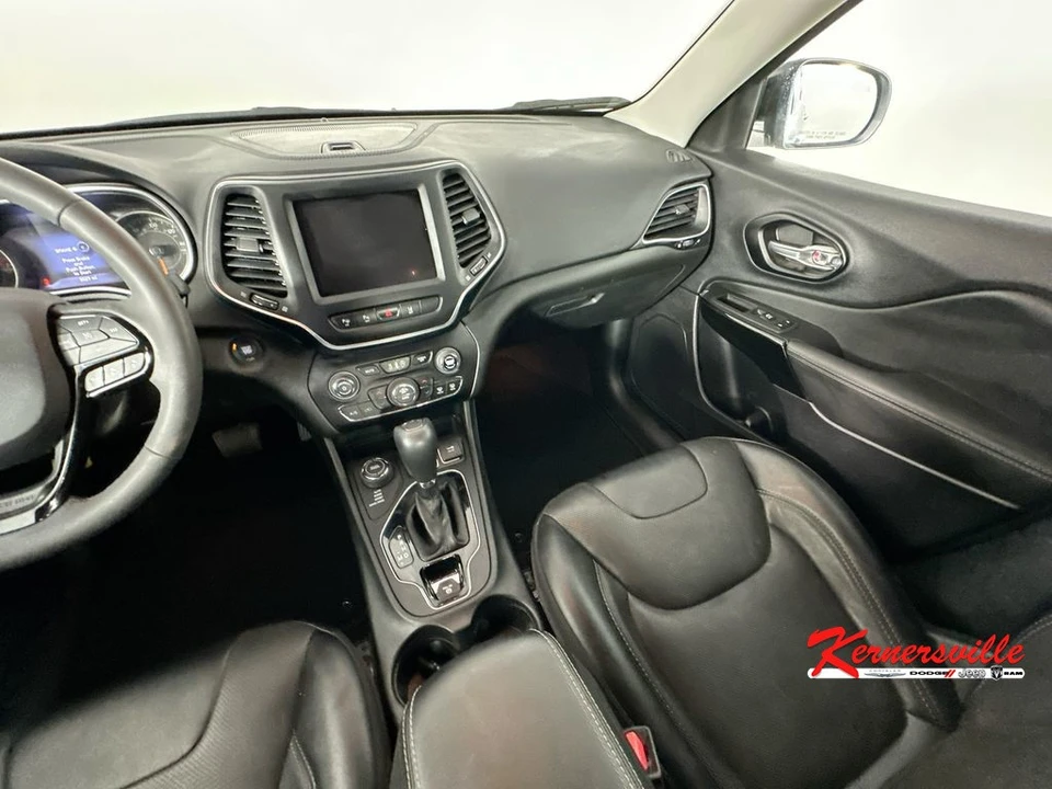 2023 Jeep KL Cherokee - Image 11 of 24
