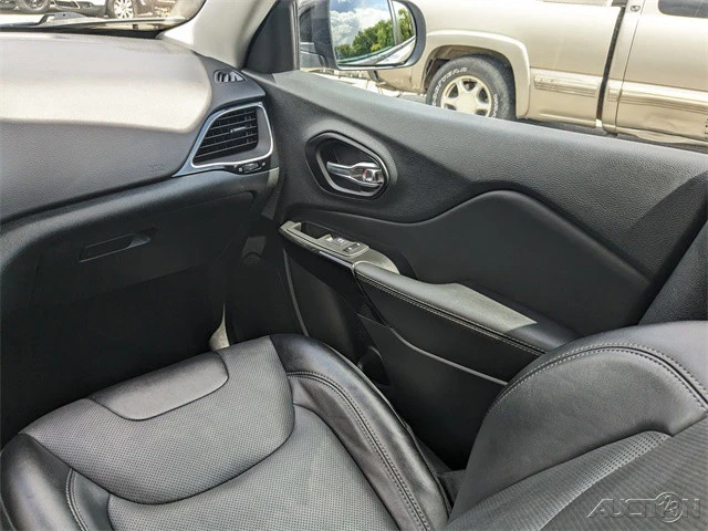 2023 Jeep KL Cherokee - Image 18 of 21