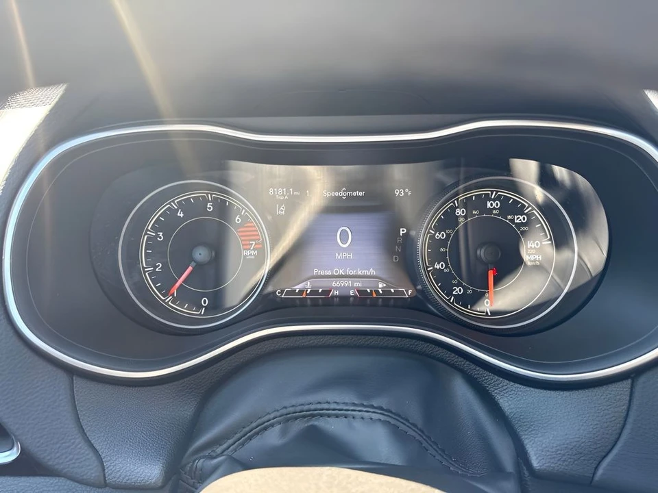 2023 Jeep KL Cherokee - Image 15 of 24