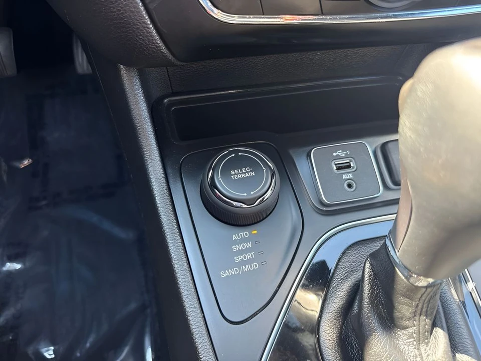 2023 Jeep KL Cherokee - Image 14 of 24