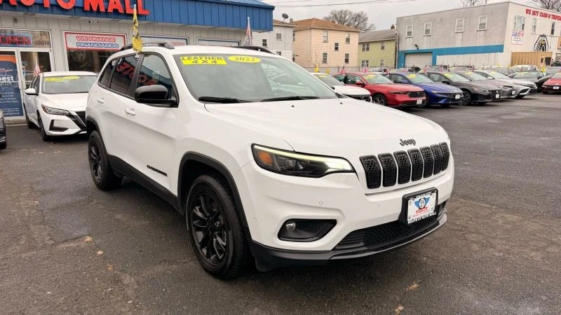 2023 Jeep KL Cherokee - Image 2 of 12