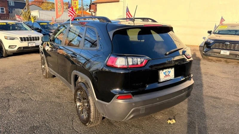 2023 Jeep KL Cherokee - Image 5 of 12
