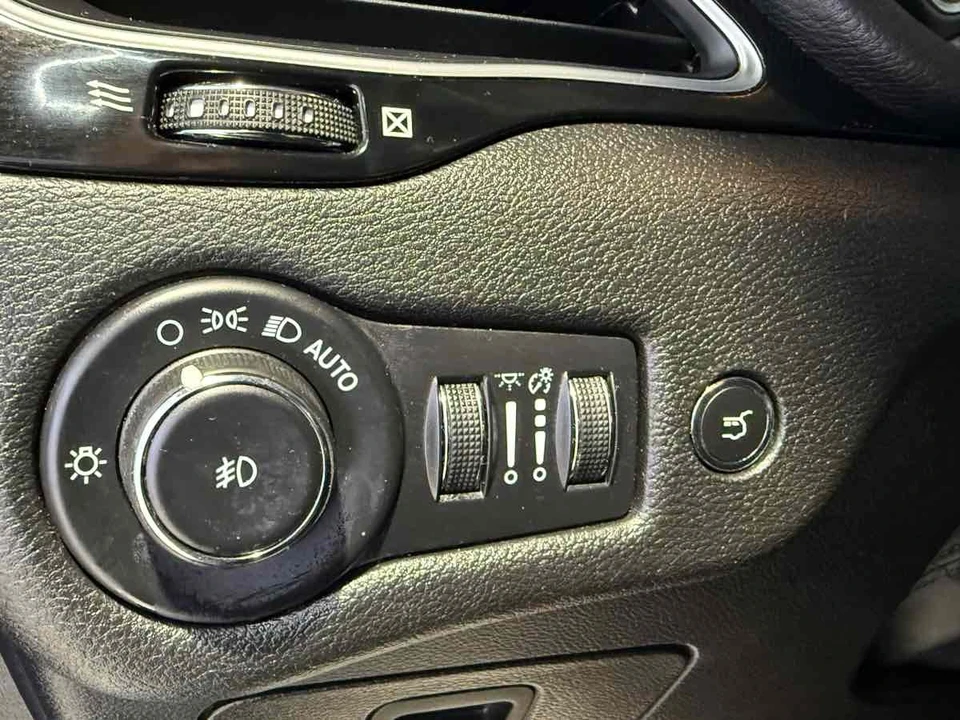 2023 Jeep KL Cherokee - Image 20 of 21