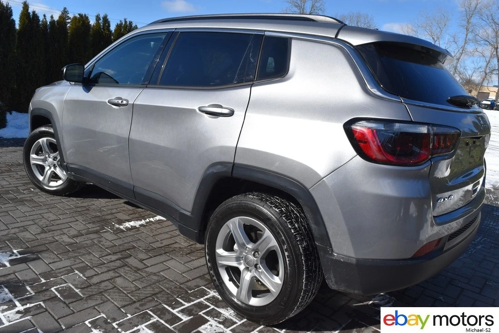 2023 Jeep Compass - Image 7 of 21