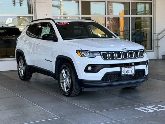 2023 Jeep Compass - Image 6 of 21