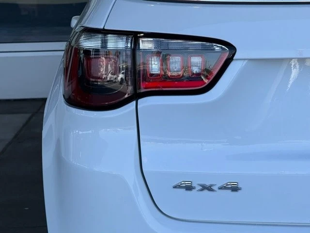 2023 Jeep Compass - Image 13 of 21