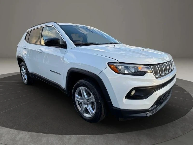 2023 Jeep Compass - Image 3 of 12