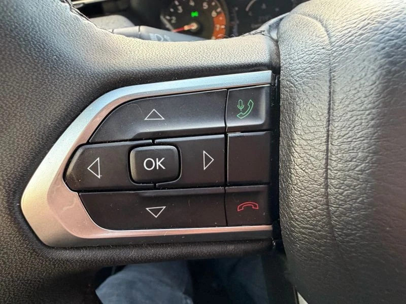 2023 Jeep Compass - Image 11 of 12