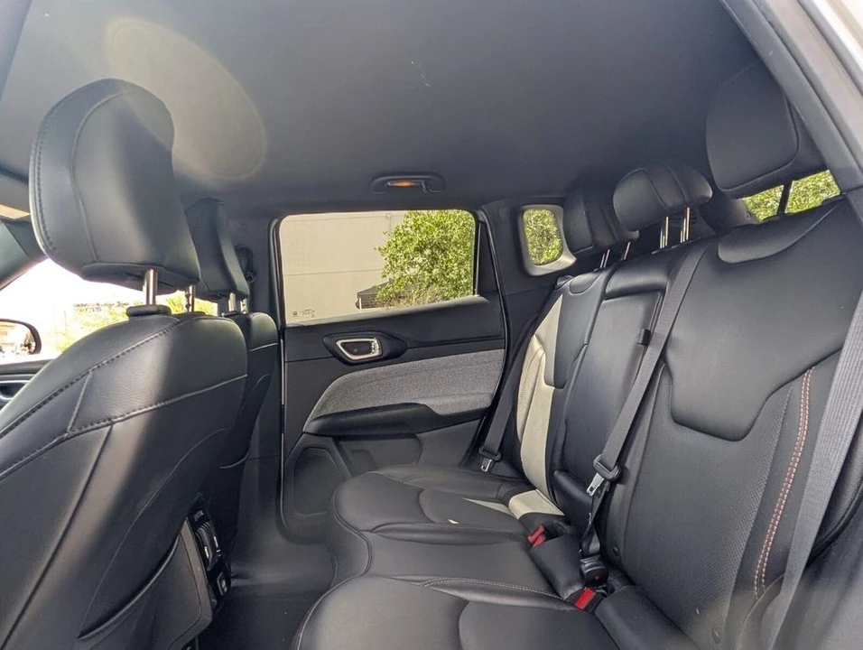 2023 Jeep Compass - Image 13 of 21
