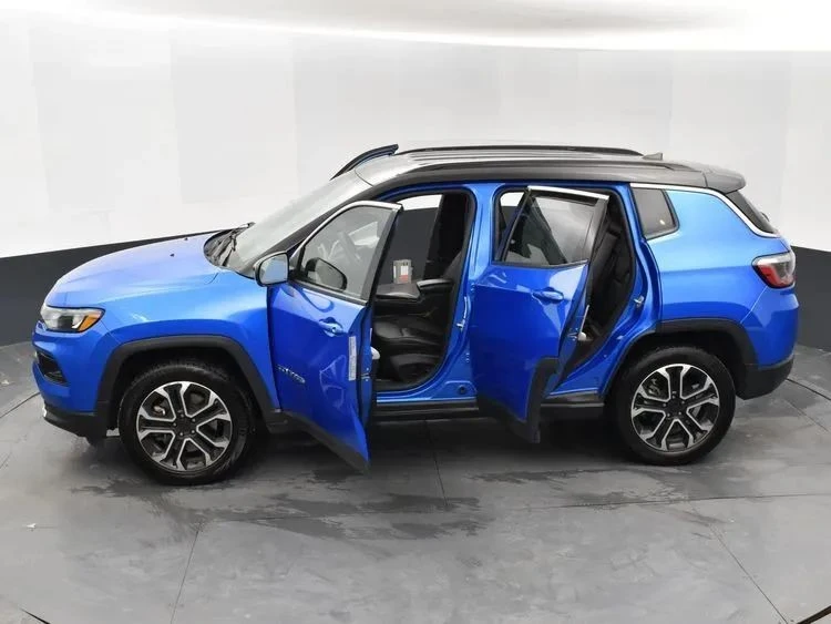 2023 Jeep Compass - Image 7 of 12