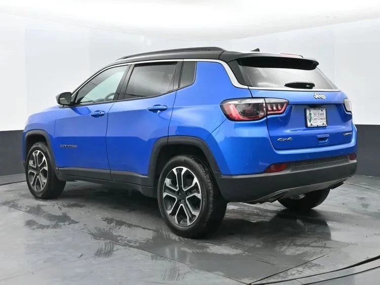 2023 Jeep Compass - Image 9 of 12