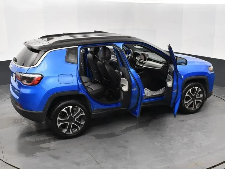 2023 Jeep Compass - Image 6 of 12