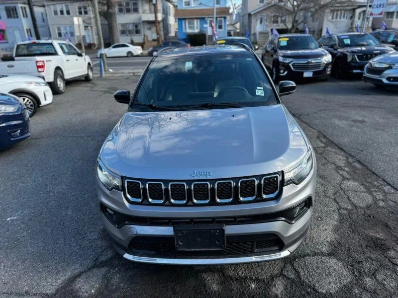 2023 Jeep Compass - Image 4 of 12