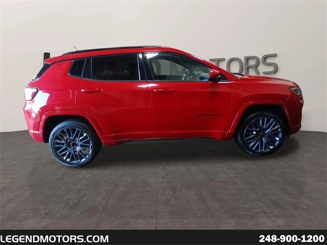 2023 Jeep Compass - Image 9 of 12