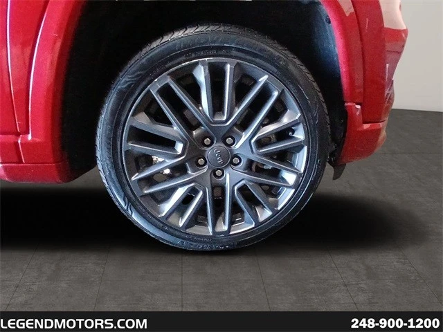 2023 Jeep Compass - Image 10 of 12