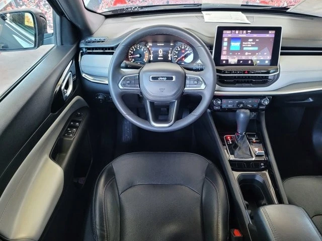 2023 Jeep Compass - Image 10 of 12