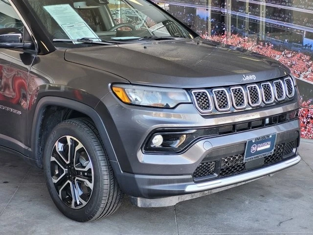 2023 Jeep Compass - Image 3 of 12