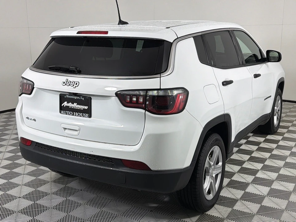2023 Jeep Compass - Image 5 of 21