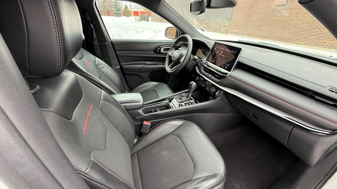2023 Jeep Compass - Image 11 of 21