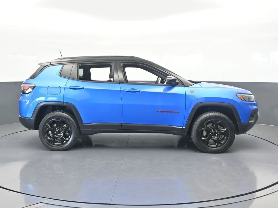 2023 Jeep Compass - Image 7 of 12