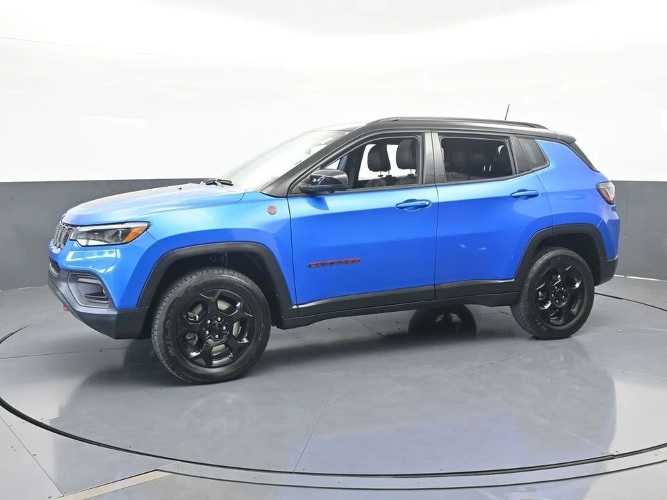 2023 Jeep Compass - Image 2 of 12