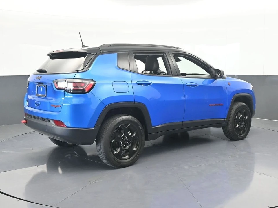 2023 Jeep Compass - Image 6 of 12