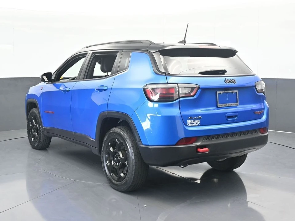 2023 Jeep Compass - Image 4 of 12
