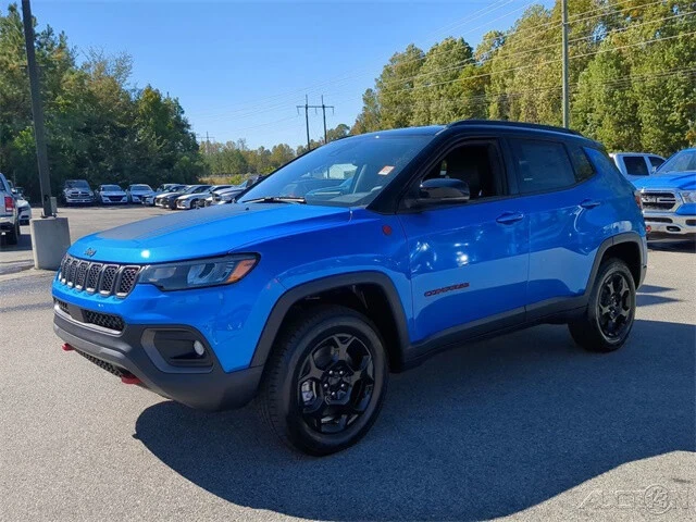 2023 Jeep Compass - Image 8 of 12
