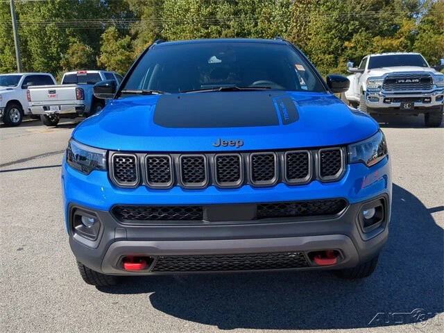 2023 Jeep Compass - Image 9 of 12