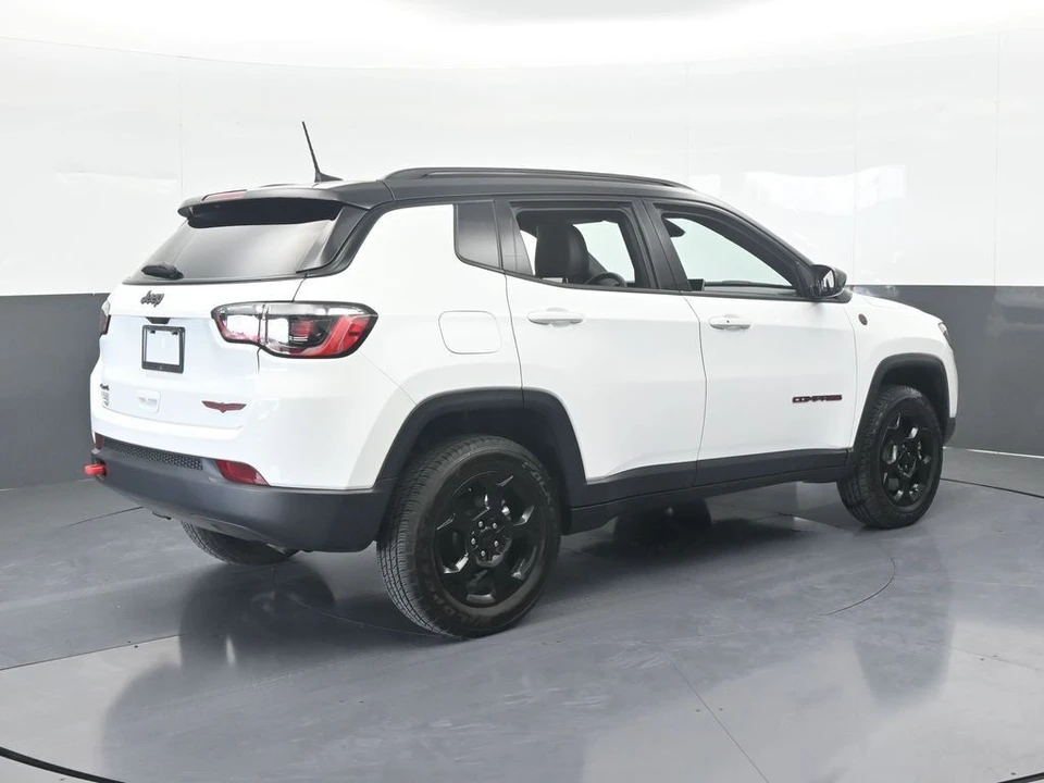 2023 Jeep Compass - Image 6 of 12