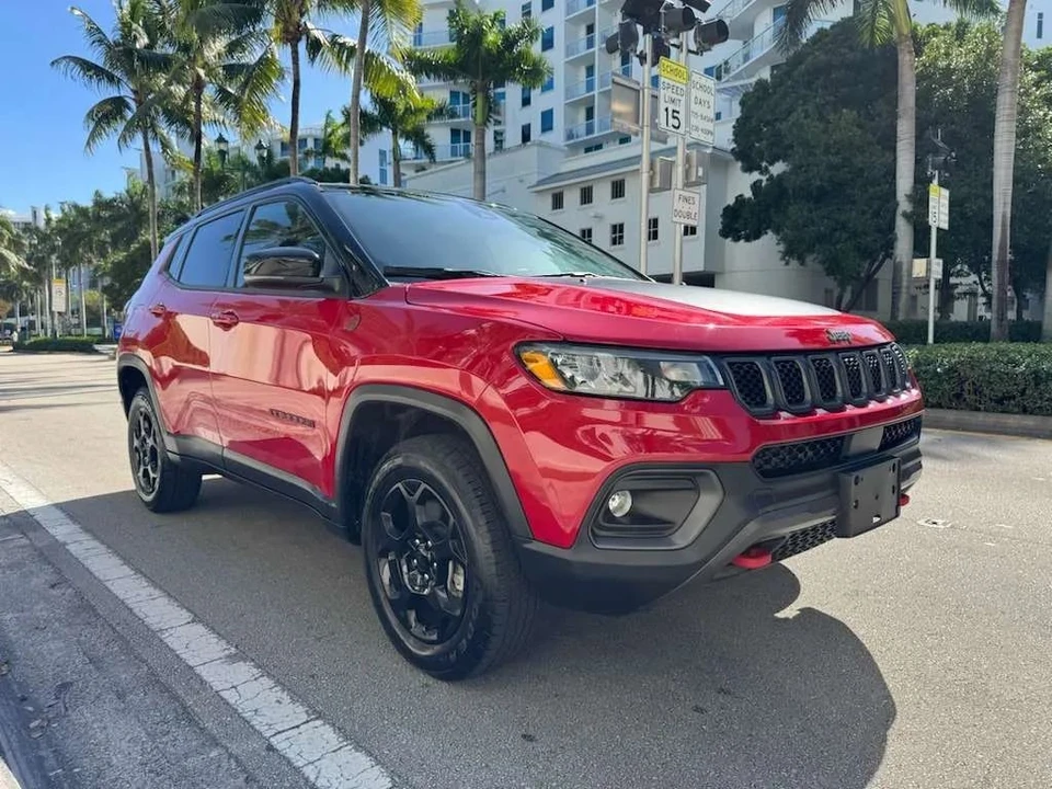 2023 Jeep Compass - Image 4 of 12