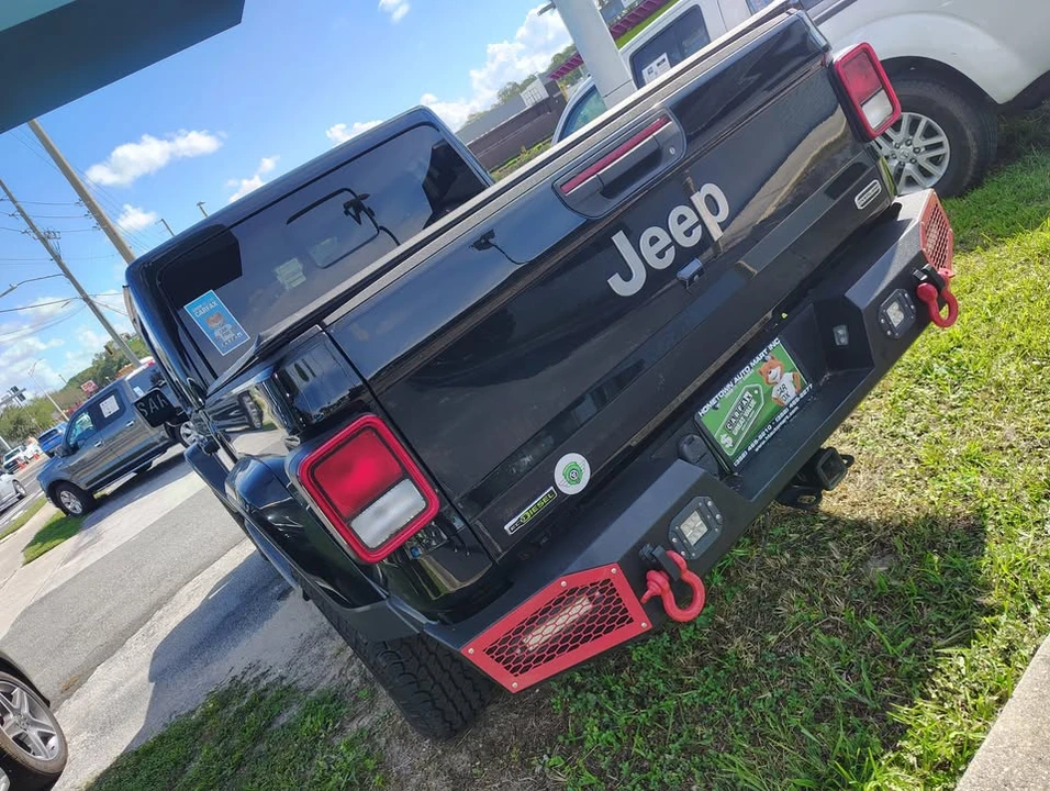 2023 Jeep JT Gladiator - Image 3 of 4