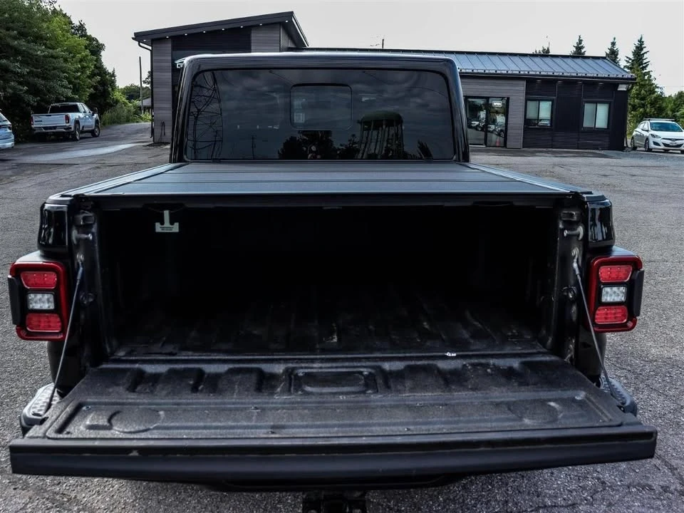 2023 Jeep JT Gladiator - Image 17 of 20