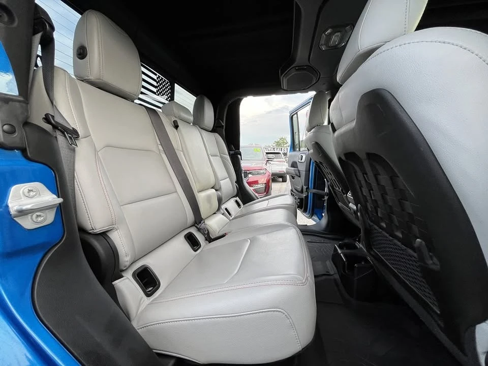 2023 Jeep JT Gladiator - Image 14 of 20